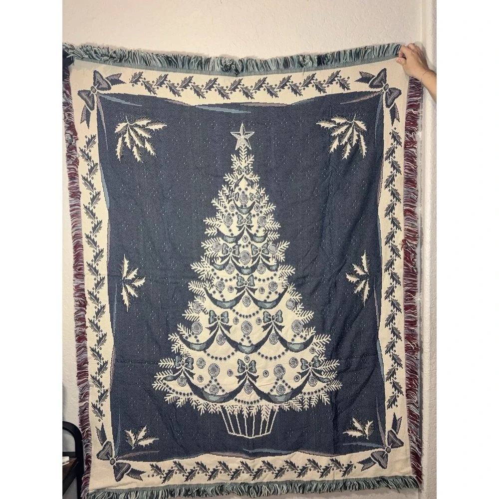 Vintage Holiday Christmas Tree‎ Blanket Throw 50x64 Handmade with Fringe